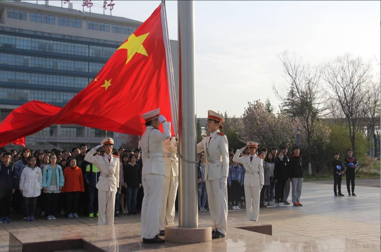 汽车的车钥匙没电了怎么启动呢？